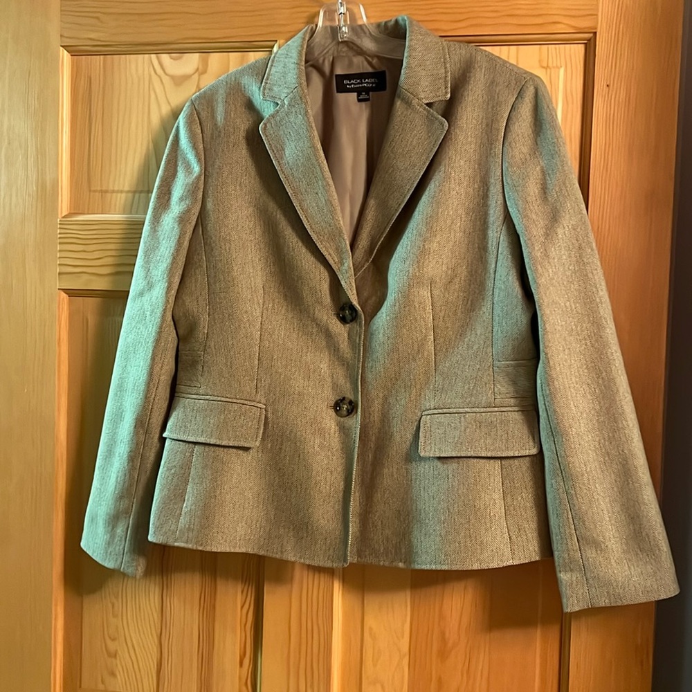 Black Label by Evan Picone Suit with blazer and pants